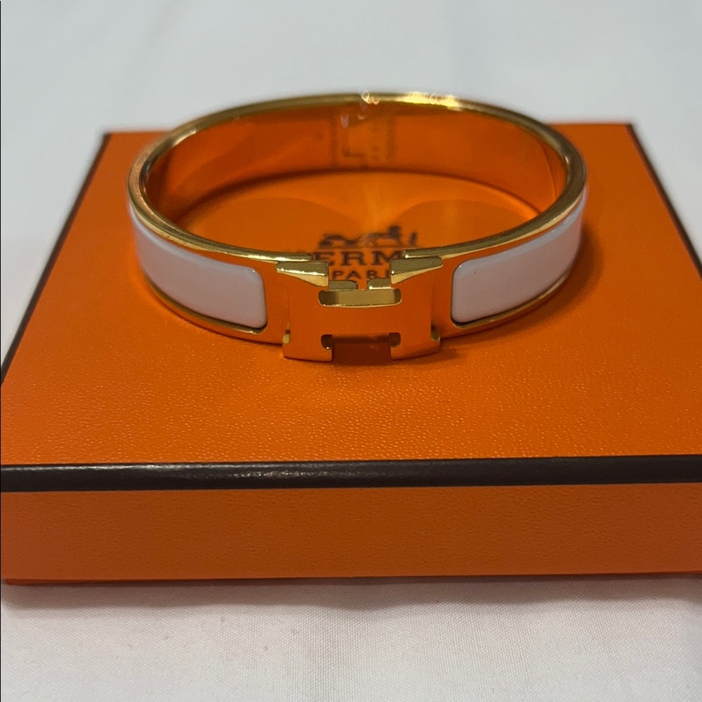 Hermes clic bracelet white and gold